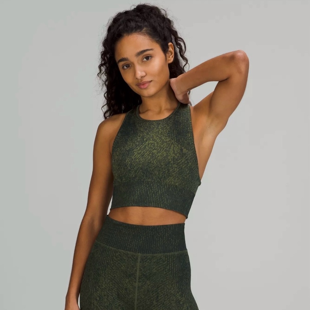 Lululemon Ebb to Train Sports Bra Size 12 High Neck Long Line Green WORN ONCE